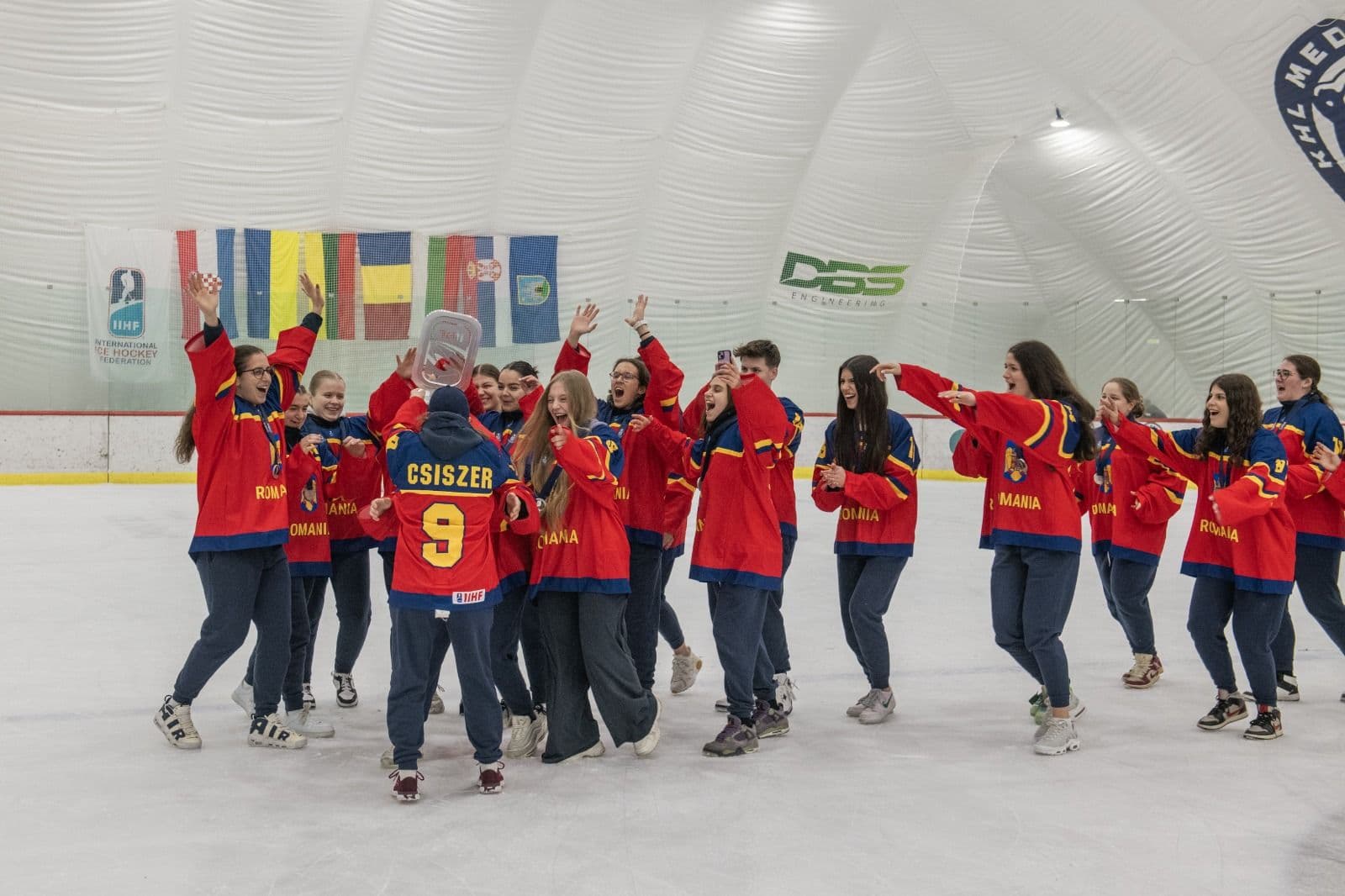 Bucuria hocheiului este a tuturor!